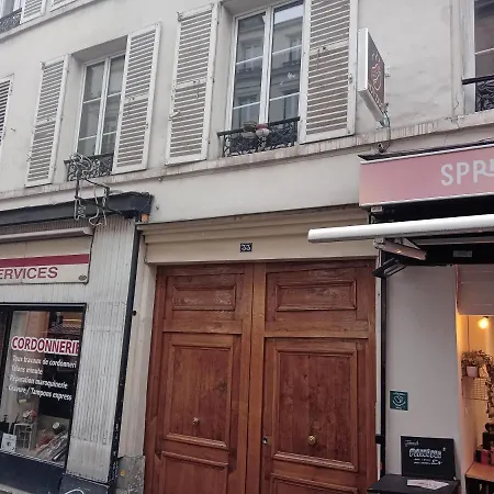 2 Pieces 9 Eme Apartment Paris
