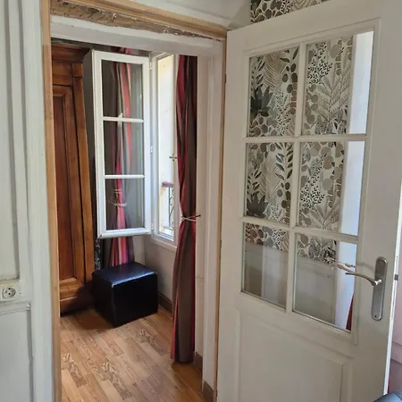 2 Pieces 9 Eme Apartment